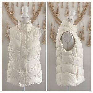 GAP cream puffer vest quilted jacket fall outdoor athletic athleisure medium
